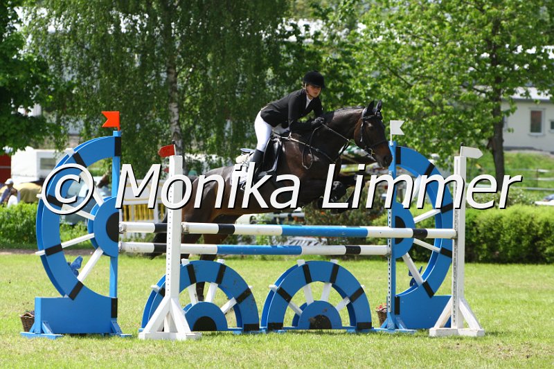 005M6702_Rabinos Charme_L Springen.JPG